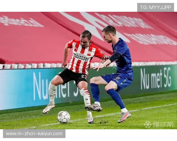 PSV的前场多点进攻让对手混乱不堪——无懈可击的战术魅力